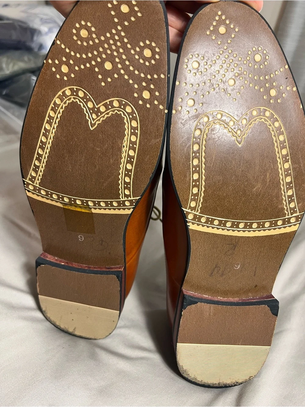 Men's Leather Derby Shoes in Rich Tan — Classic Lace-Up Style